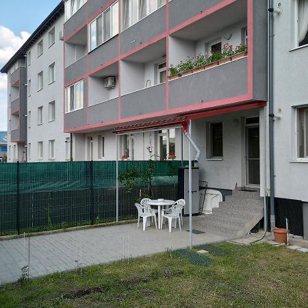 FloreştiApartament Danielaアパートメント エクステリア 写真