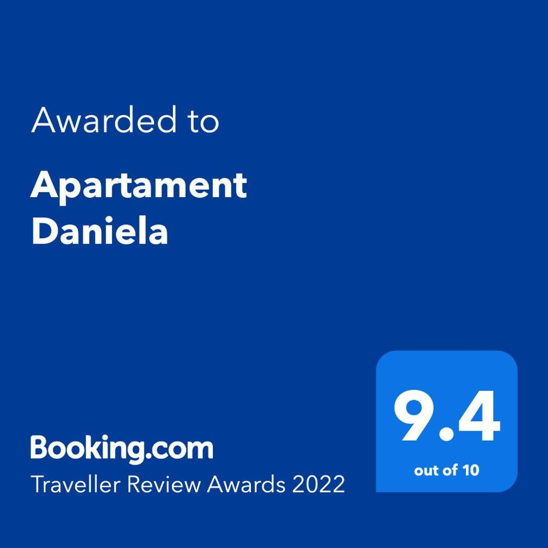 FloreştiApartament Danielaアパートメント エクステリア 写真