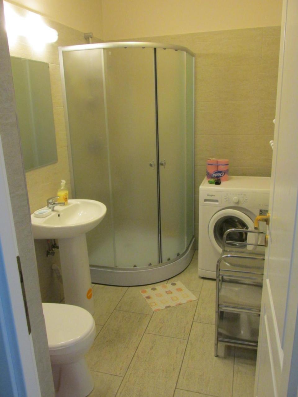 FloreştiApartament Danielaアパートメント エクステリア 写真